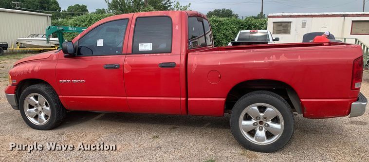 image for item DM7898 2004 Dodge Ram 1500 Quad Cab pickup truck