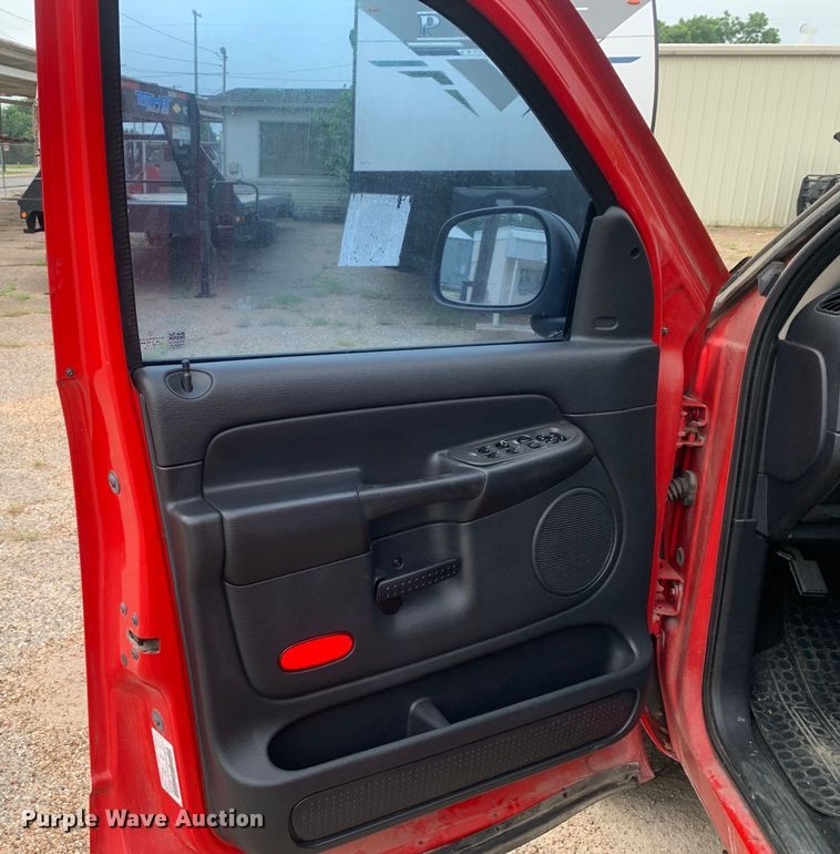 image for item DM7898 2004 Dodge Ram 1500 Quad Cab pickup truck