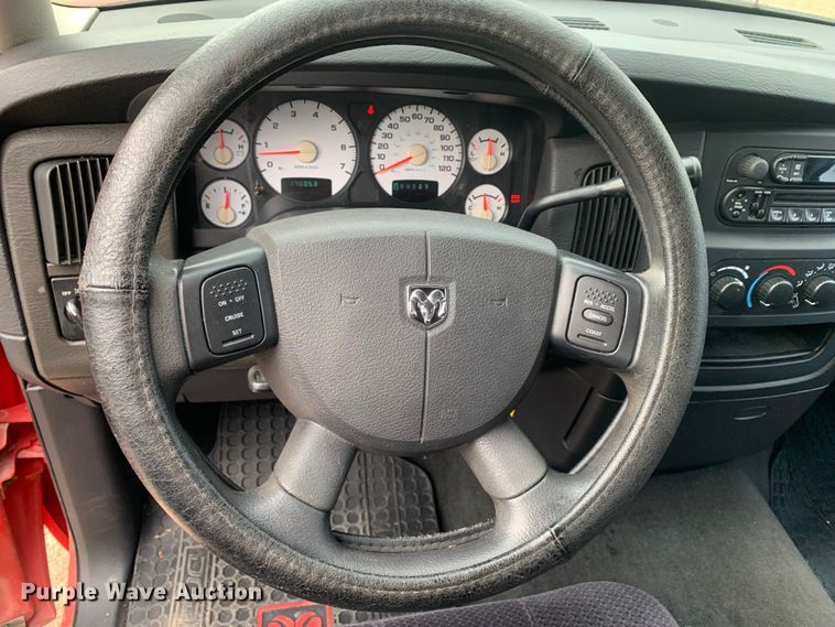 image for item DM7898 2004 Dodge Ram 1500 Quad Cab pickup truck