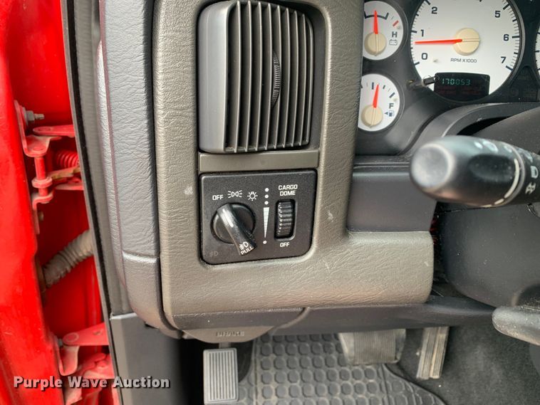 image for item DM7898 2004 Dodge Ram 1500 Quad Cab pickup truck