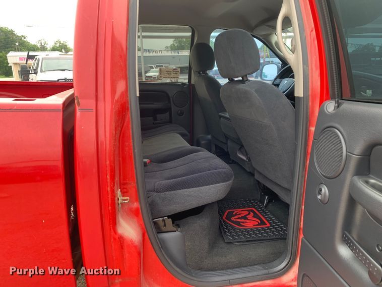image for item DM7898 2004 Dodge Ram 1500 Quad Cab pickup truck