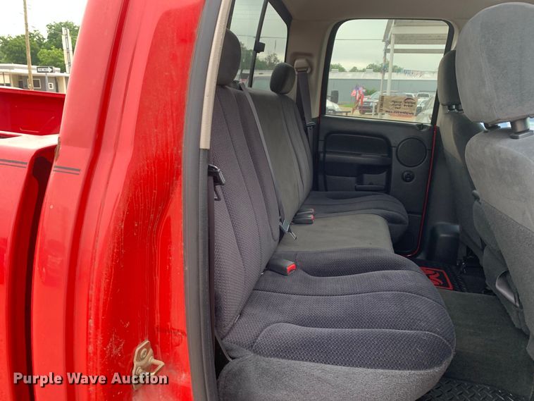 image for item DM7898 2004 Dodge Ram 1500 Quad Cab pickup truck