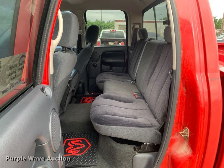 image for item DM7898 2004 Dodge Ram 1500 Quad Cab pickup truck