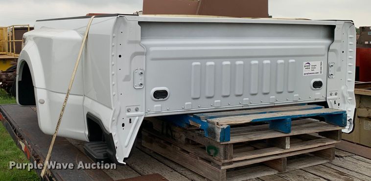 image for item DM7904 2024 Ford F350 pickup truck bed