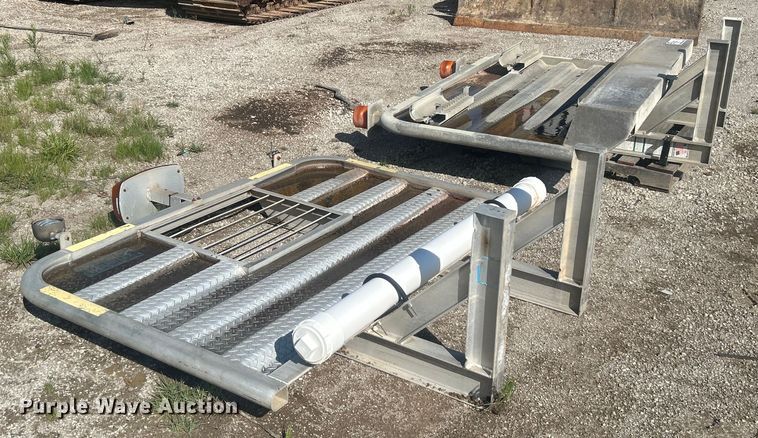 image for item DO6513 (2) Merritt aluminum headache racks