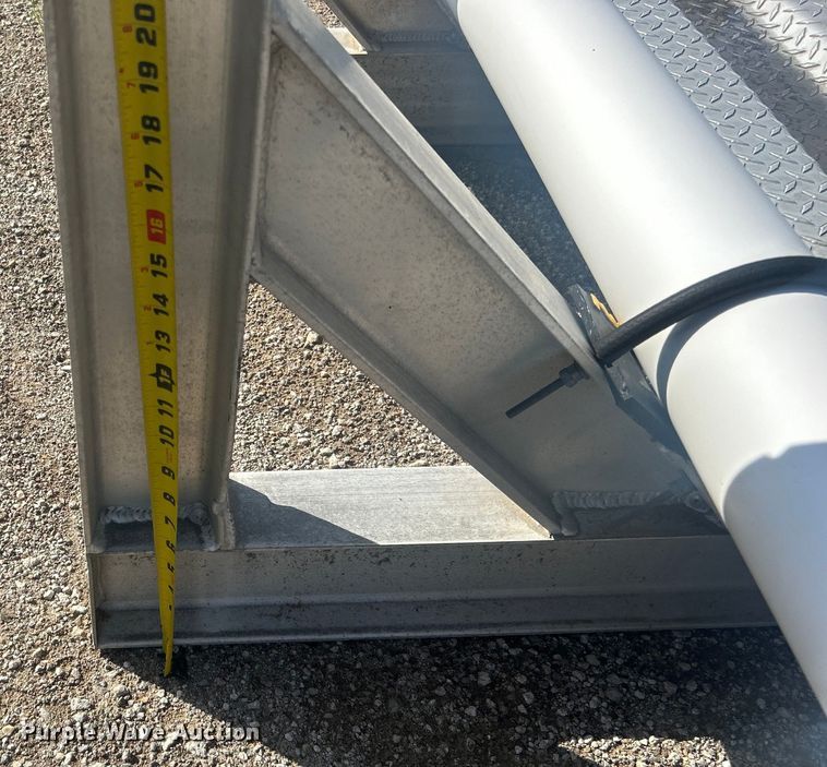 image for item DO6513 (2) Merritt aluminum headache racks