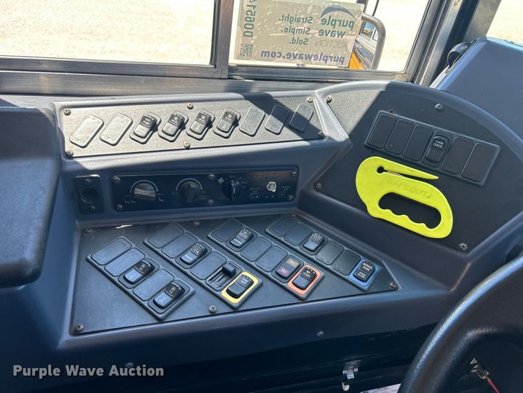 image for item DO6514 2016 Bluebird Vision school bus