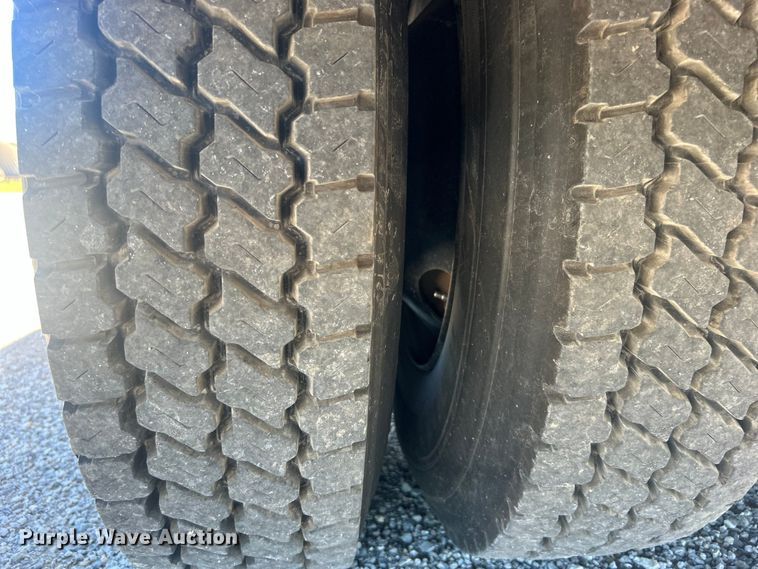 image for item DO6514 2016 Bluebird Vision school bus