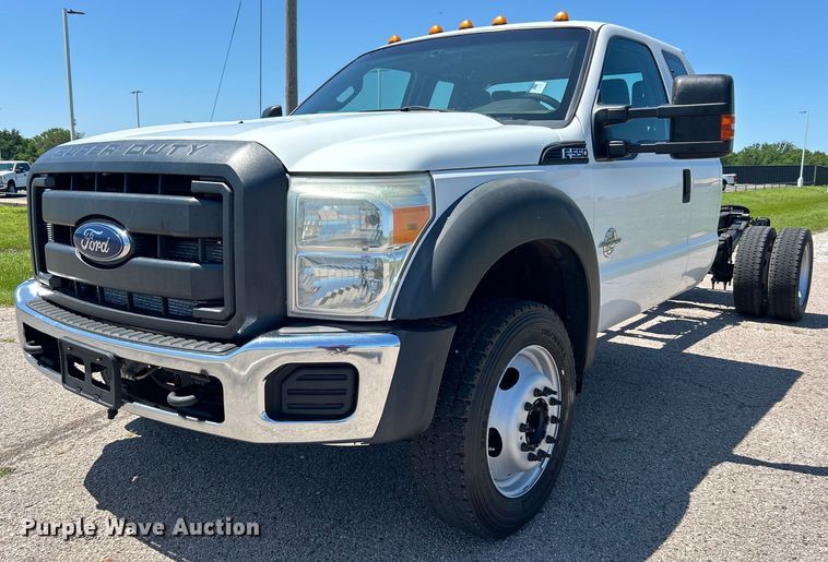 image for item DO6527 2013 Ford  F550 SuperCab truck cab and chassis