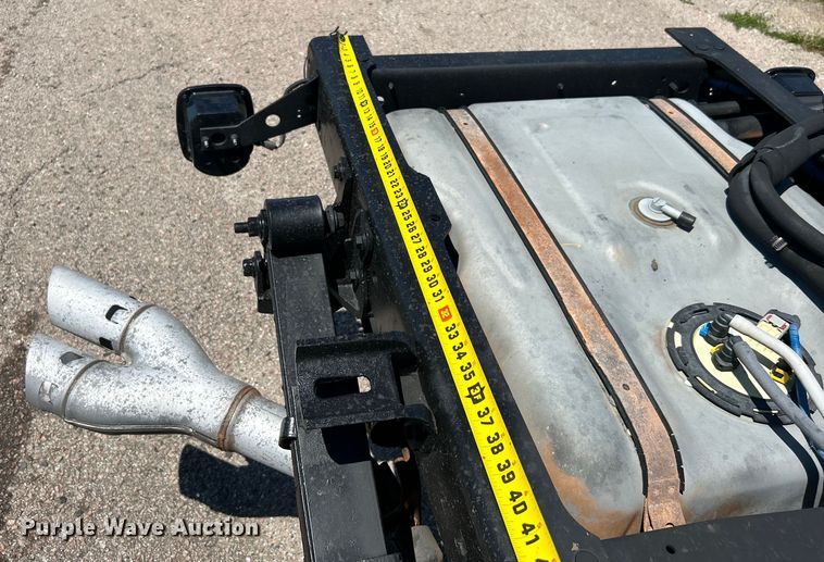 image for item DO6527 2013 Ford  F550 SuperCab truck cab and chassis