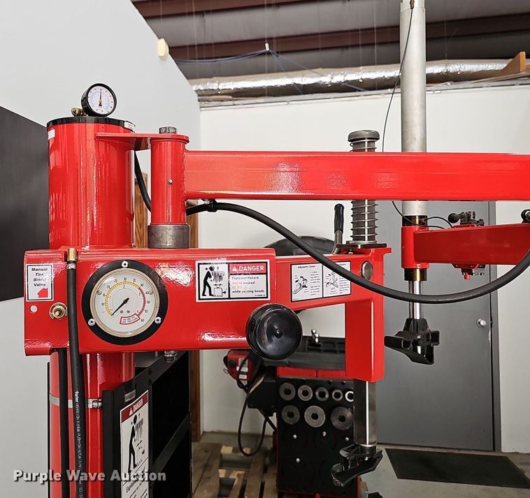 image for item DP0937 Coats 70X-AH-3  rim clamp tire machine