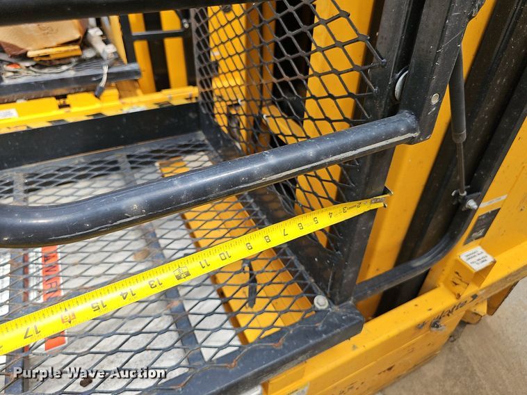 image for item DP0942 (5) Biljax ESP 19 vertical lifts