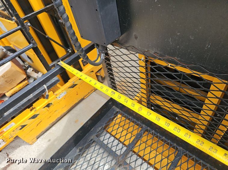 image for item DP0942 (5) Biljax ESP 19 vertical lifts