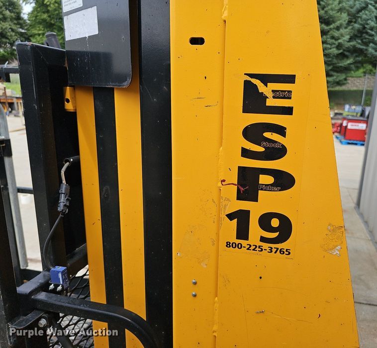 image for item DP0942 (5) Biljax ESP 19 vertical lifts