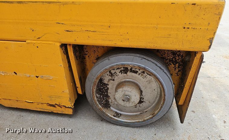 image for item DP0942 (5) Biljax ESP 19 vertical lifts