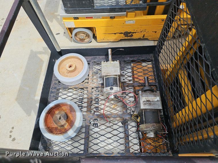 image for item DP0942 (5) Biljax ESP 19 vertical lifts