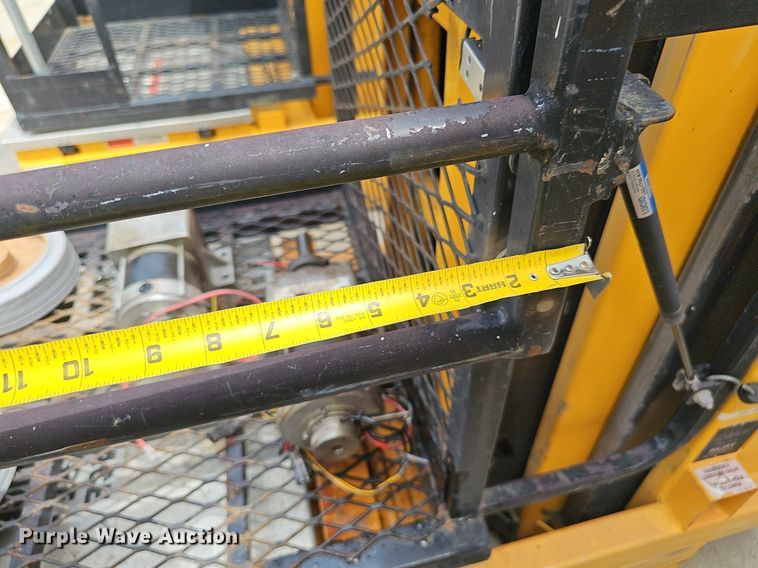 image for item DP0942 (5) Biljax ESP 19 vertical lifts