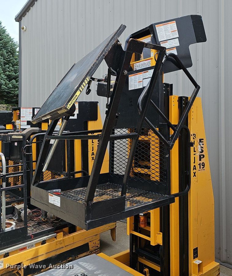 image for item DP0942 (5) Biljax ESP 19 vertical lifts