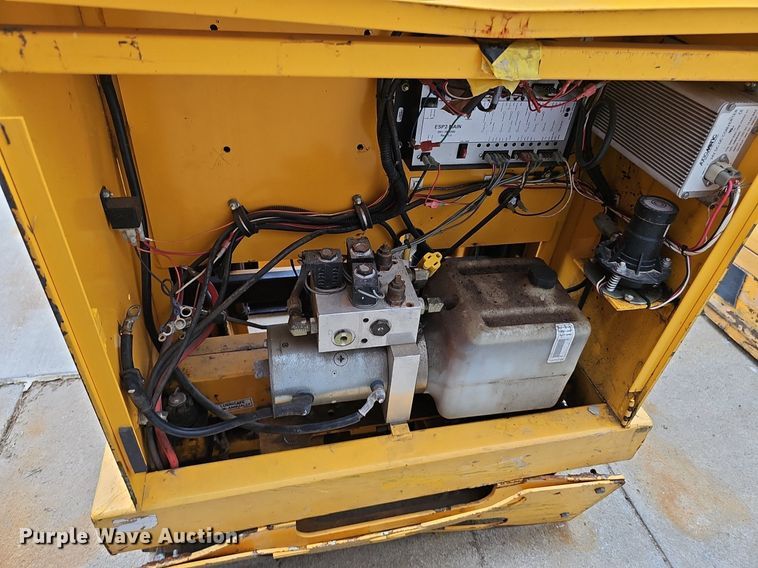 image for item DP0942 (5) Biljax ESP 19 vertical lifts