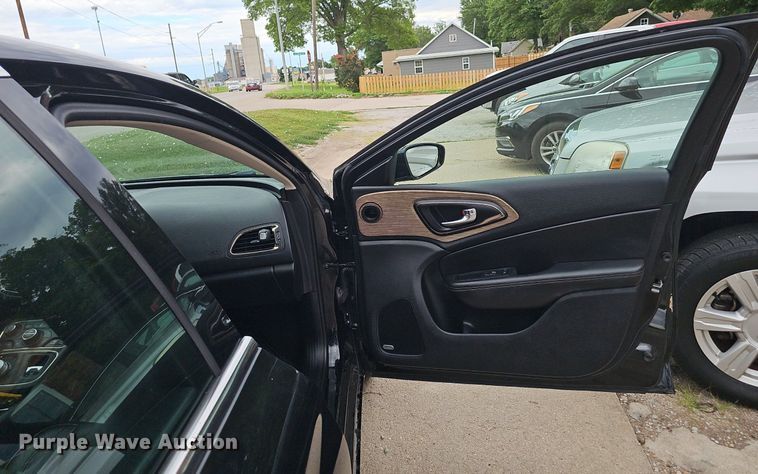 image for item DP0996 2015 Chrysler 200 C 