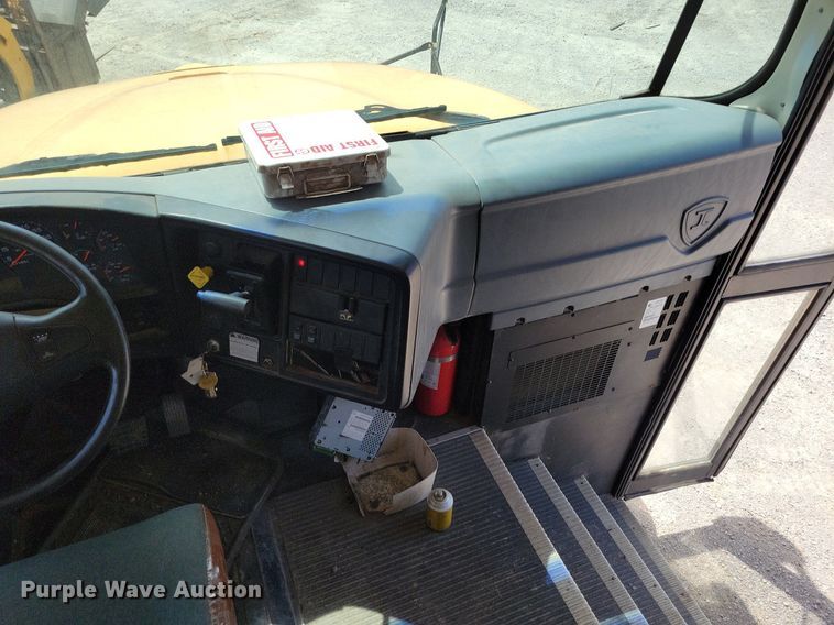 image for item DP1400 2007 International CE200 school bus