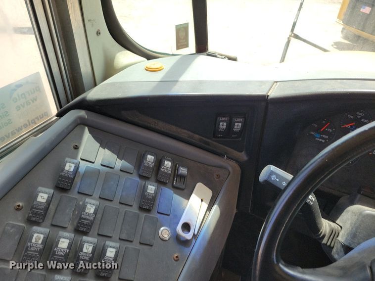 image for item DP1400 2007 International CE200 school bus