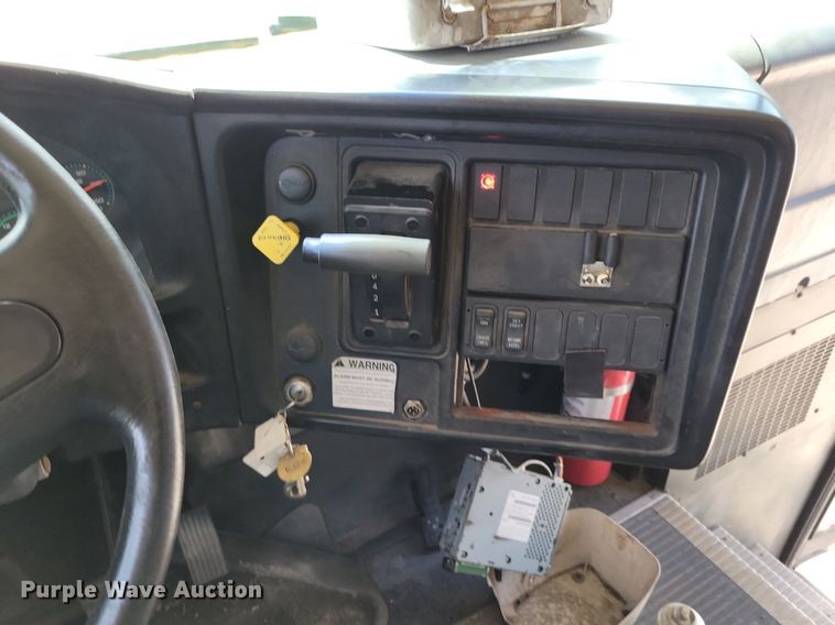 image for item DP1400 2007 International CE200 school bus