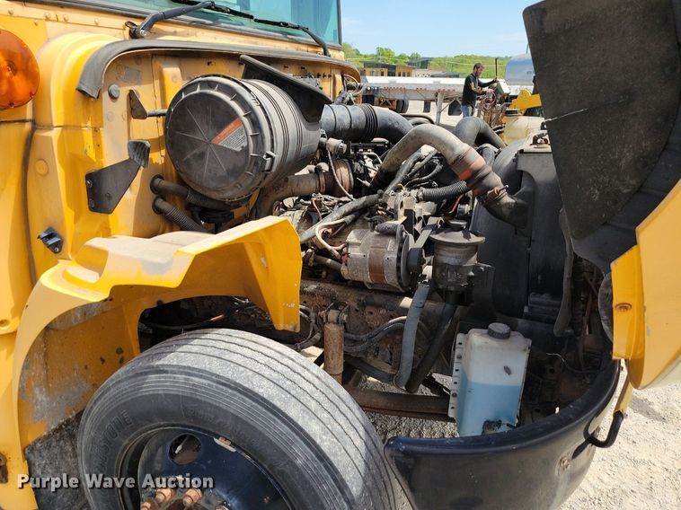 image for item DP1400 2007 International CE200 school bus