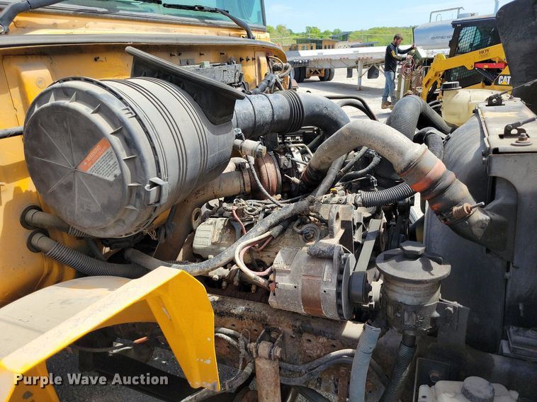 image for item DP1400 2007 International CE200 school bus