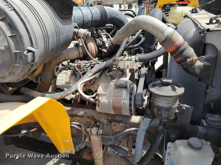 image for item DP1400 2007 International CE200 school bus