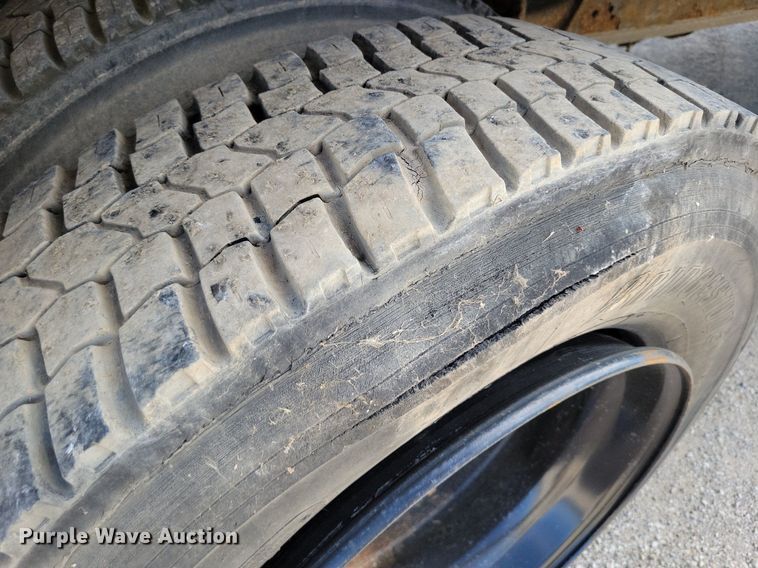 image for item DP1400 2007 International CE200 school bus