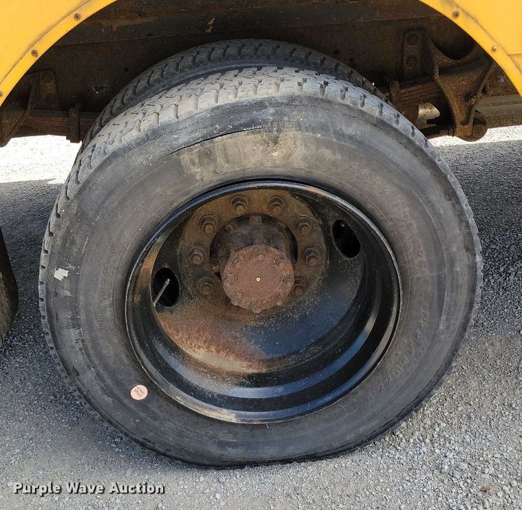 image for item DP1400 2007 International CE200 school bus