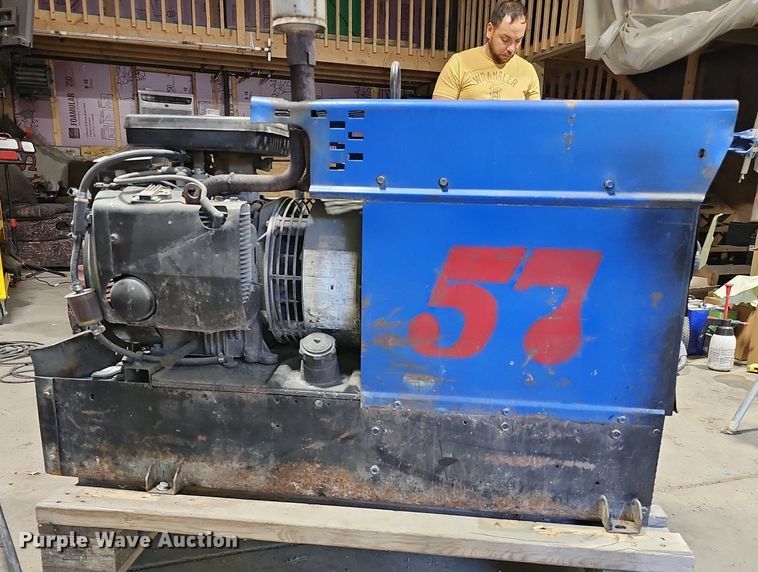 image for item DP6464 Miller  Bobcat 225G welder/generator