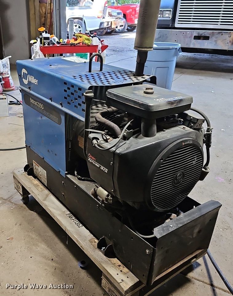 image for item DP6464 Miller  Bobcat 225G welder/generator