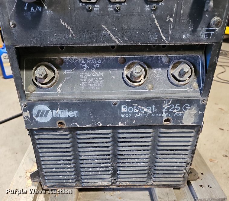 image for item DP6464 Miller  Bobcat 225G welder/generator