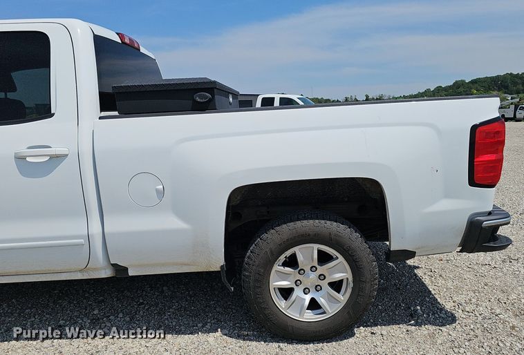 image for item DP6513 2018 Chevrolet Silverado 1500 LT Double Cab pickup truck