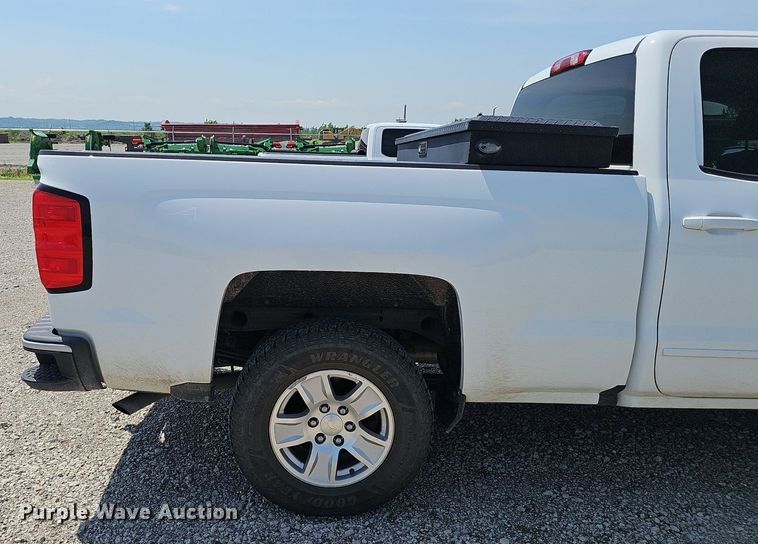 image for item DP6513 2018 Chevrolet Silverado 1500 LT Double Cab pickup truck