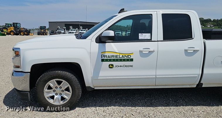 image for item DP6513 2018 Chevrolet Silverado 1500 LT Double Cab pickup truck