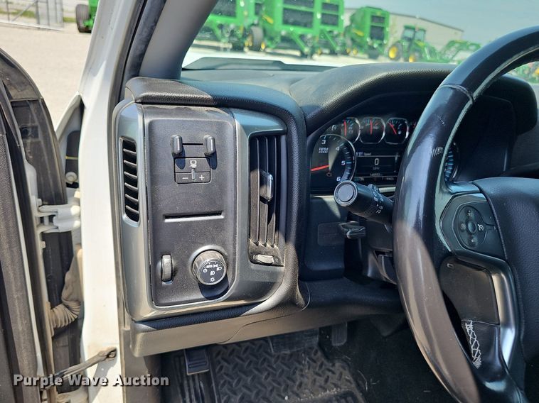 image for item DP6513 2018 Chevrolet Silverado 1500 LT Double Cab pickup truck