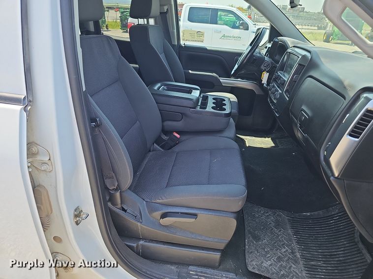 image for item DP6513 2018 Chevrolet Silverado 1500 LT Double Cab pickup truck