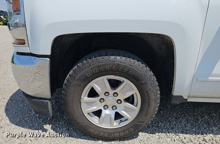 image for item DP6513 2018 Chevrolet Silverado 1500 LT Double Cab pickup truck