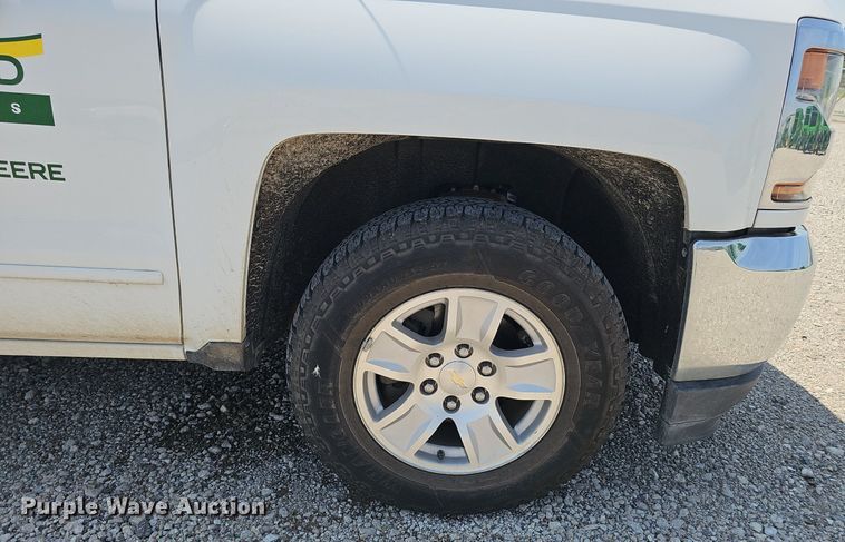 image for item DP6513 2018 Chevrolet Silverado 1500 LT Double Cab pickup truck