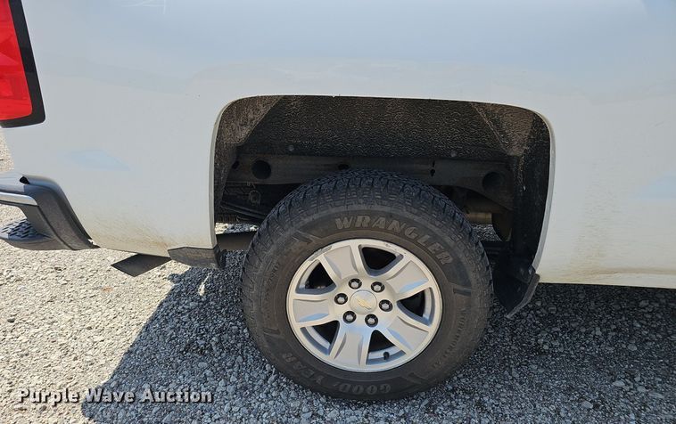 image for item DP6513 2018 Chevrolet Silverado 1500 LT Double Cab pickup truck