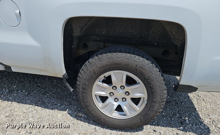 image for item DP6513 2018 Chevrolet Silverado 1500 LT Double Cab pickup truck