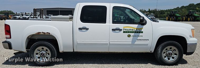 image for item DP6522 2013 GMC Sierra 1500 Crew Cab pickup truck