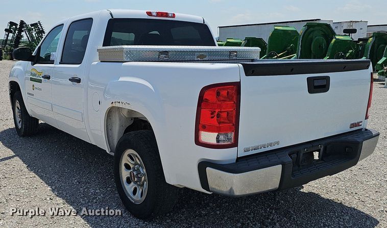 image for item DP6522 2013 GMC Sierra 1500 Crew Cab pickup truck