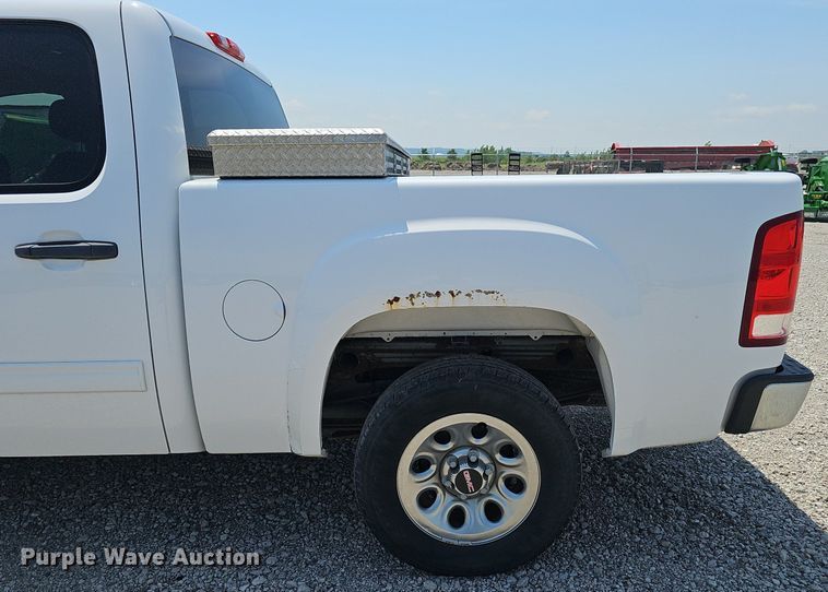 image for item DP6522 2013 GMC Sierra 1500 Crew Cab pickup truck