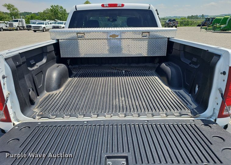 image for item DP6522 2013 GMC Sierra 1500 Crew Cab pickup truck