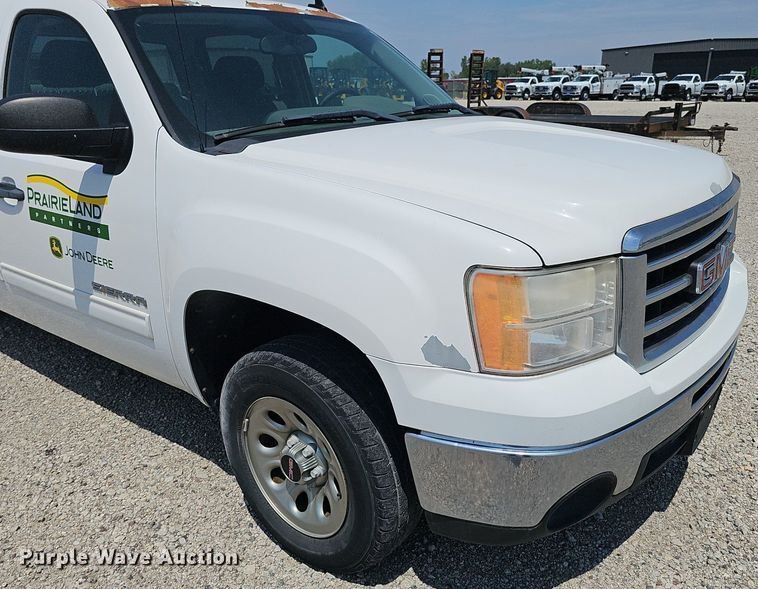 image for item DP6522 2013 GMC Sierra 1500 Crew Cab pickup truck