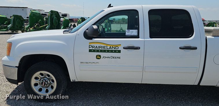 image for item DP6522 2013 GMC Sierra 1500 Crew Cab pickup truck